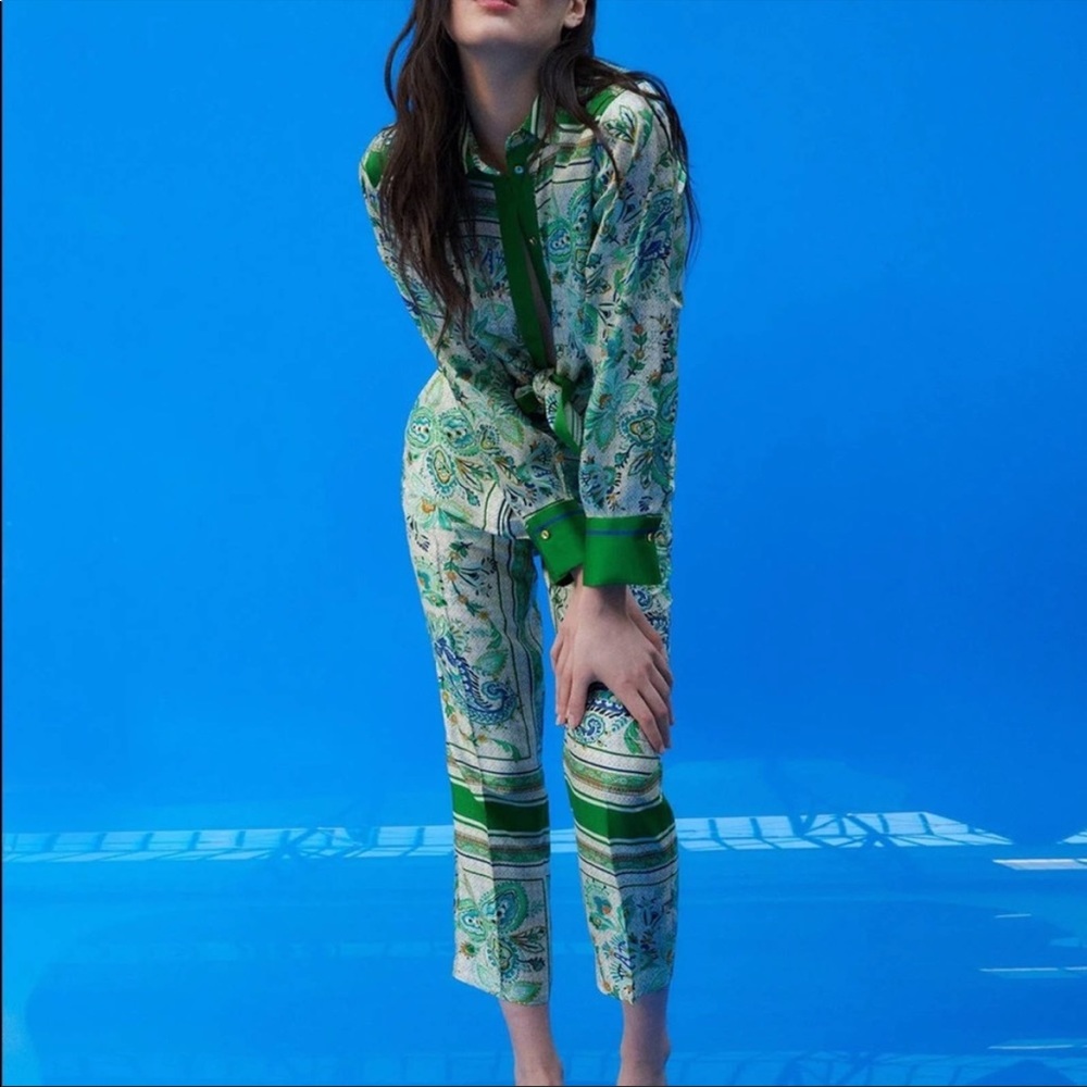 Zara flowy printed pants green/ ecru